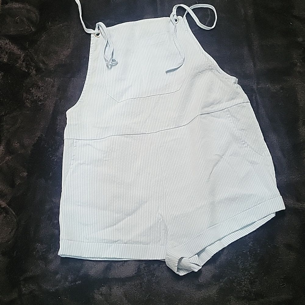 Princess Polly Playsuit, Size 4. Pale blue and white mini-stripe.